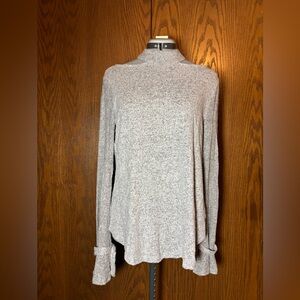 Iz Byer Light Gray Long Sleeve Top with bell sleeves - XL